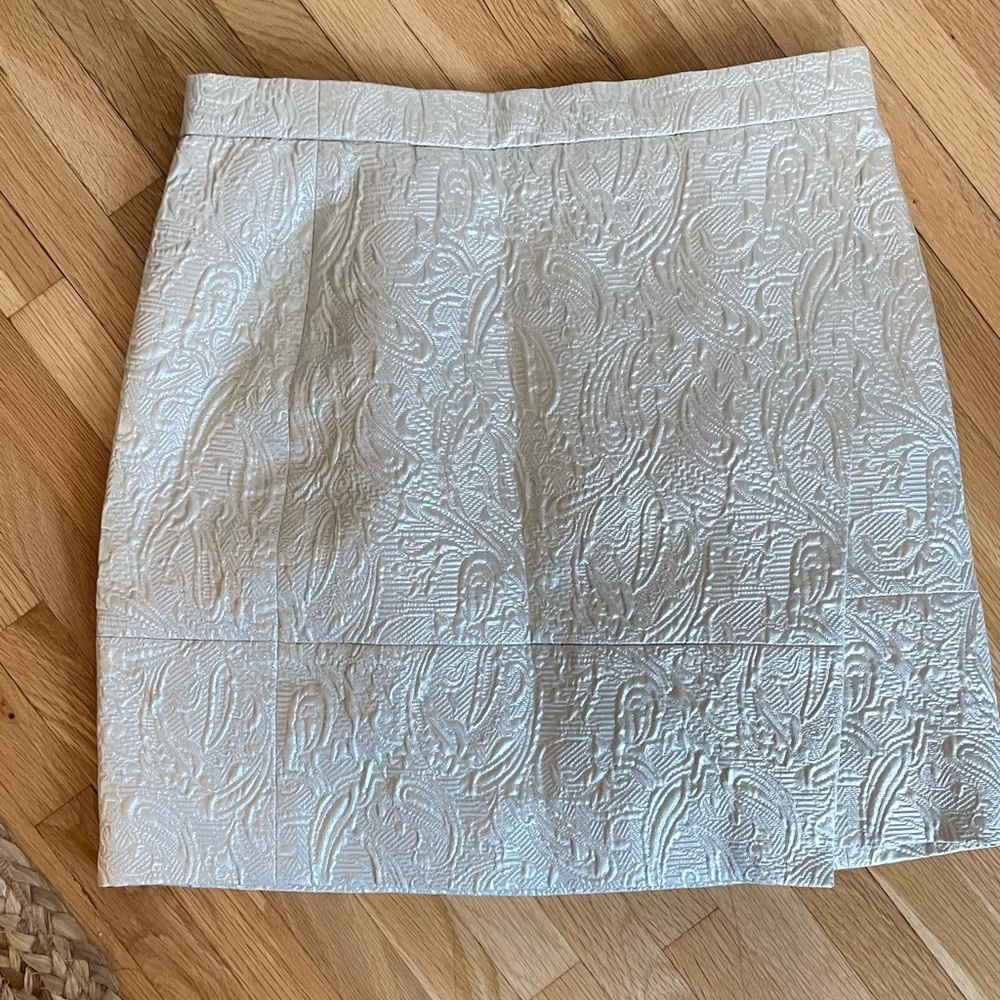 Gold detailed mini skirt